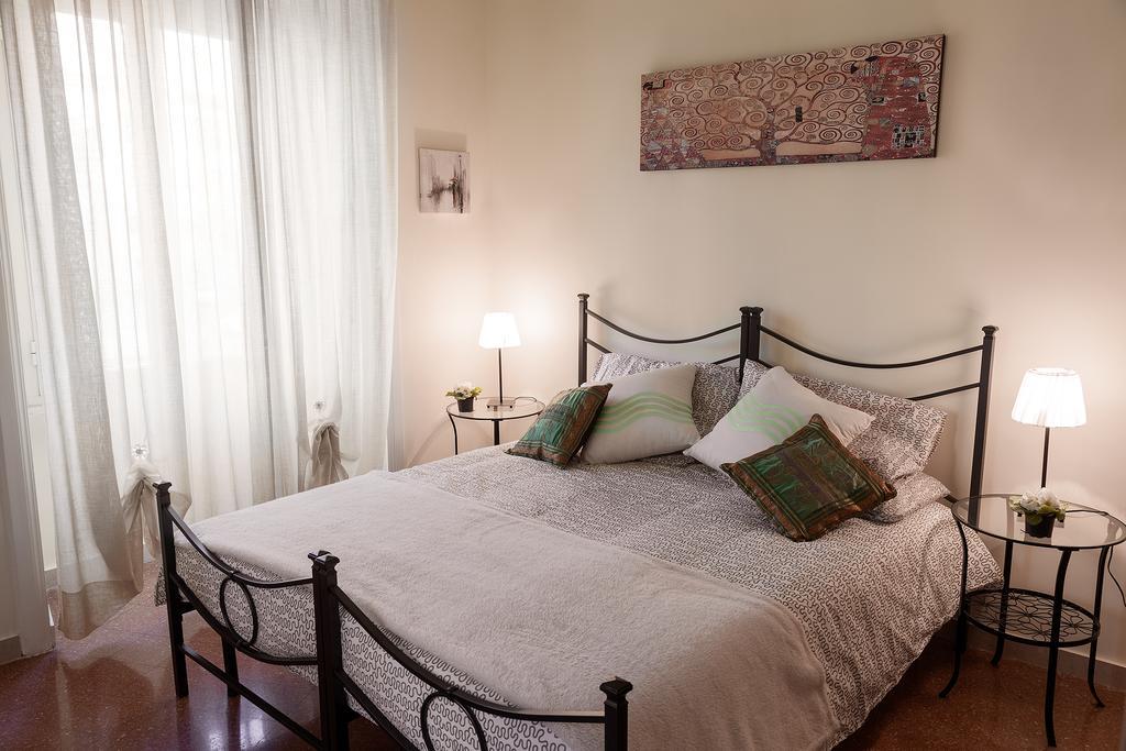 Glam Sm Maggiore Pensionat Rom